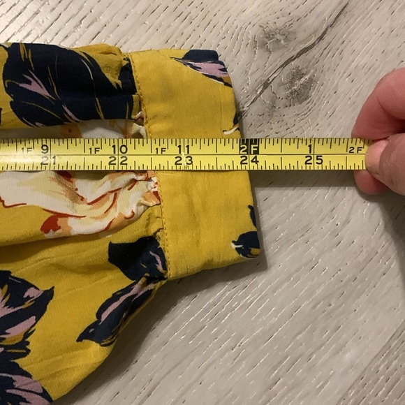 Yumi Kim Yellow Floral Long Sleeve honey rose queen bee top Size S wrap - Picture 5 of 8